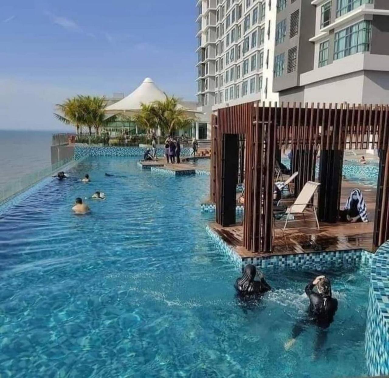 HomeZz Imperium Residence Kuantan Seaview Bagian luar foto